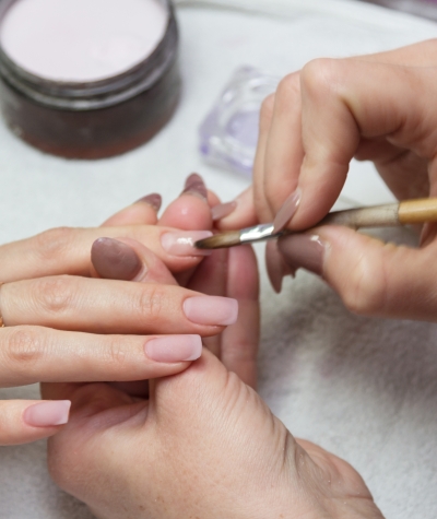 How does nail polish work?